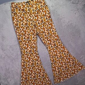 NWT Versona Women Flare Pant 2S Yellow Floral Corduroy Bell Bottom Raw Hem Short